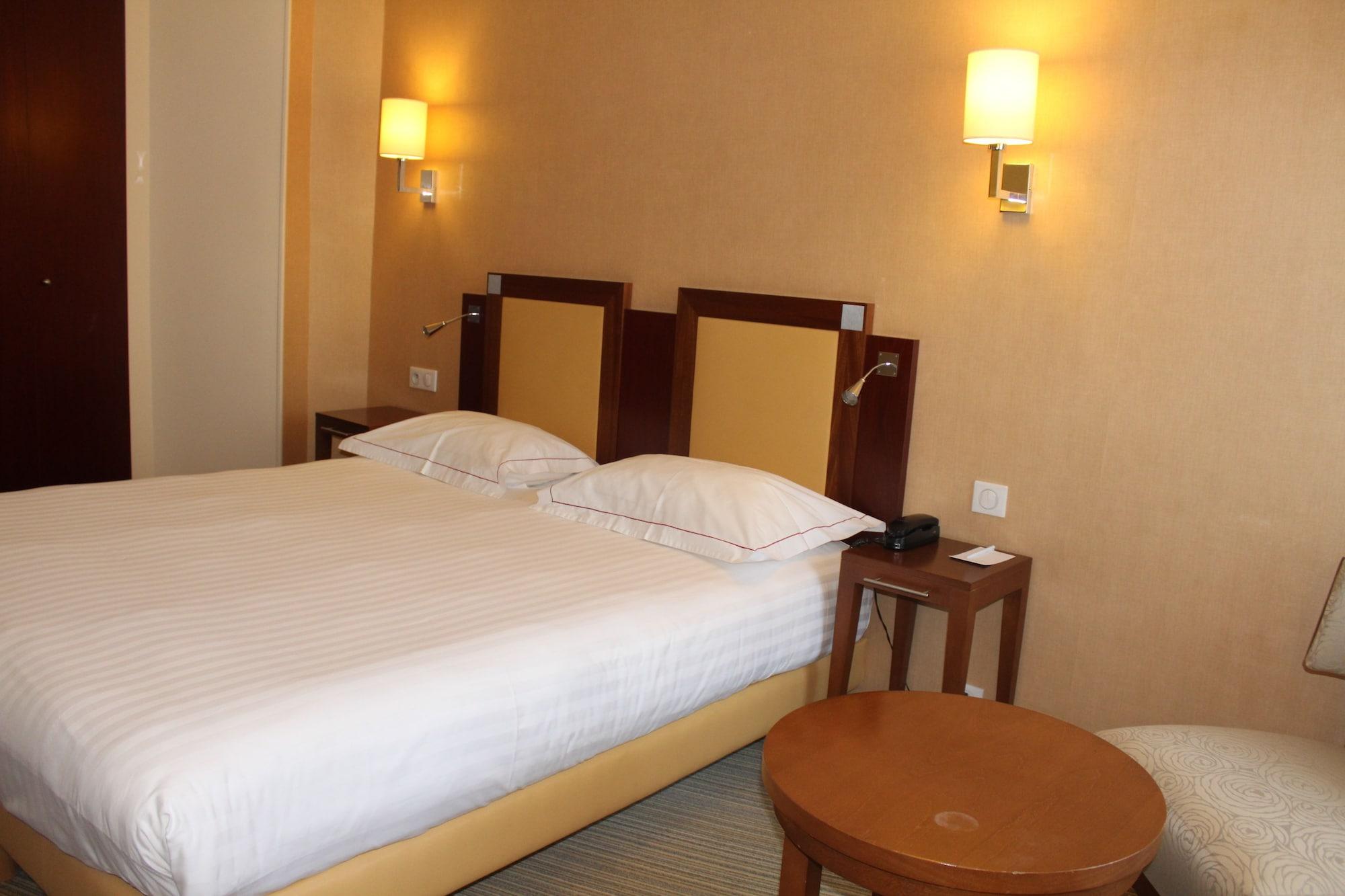 Best Western Plus Hotel D'Angleterre Bourges Eksteriør bilde