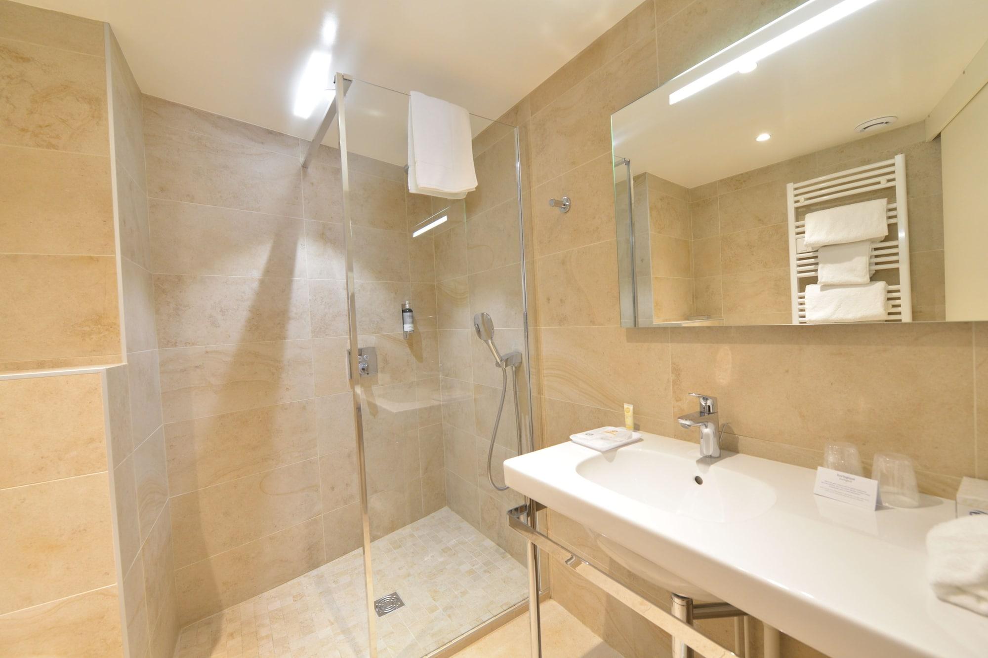 Best Western Plus Hotel D'Angleterre Bourges Eksteriør bilde
